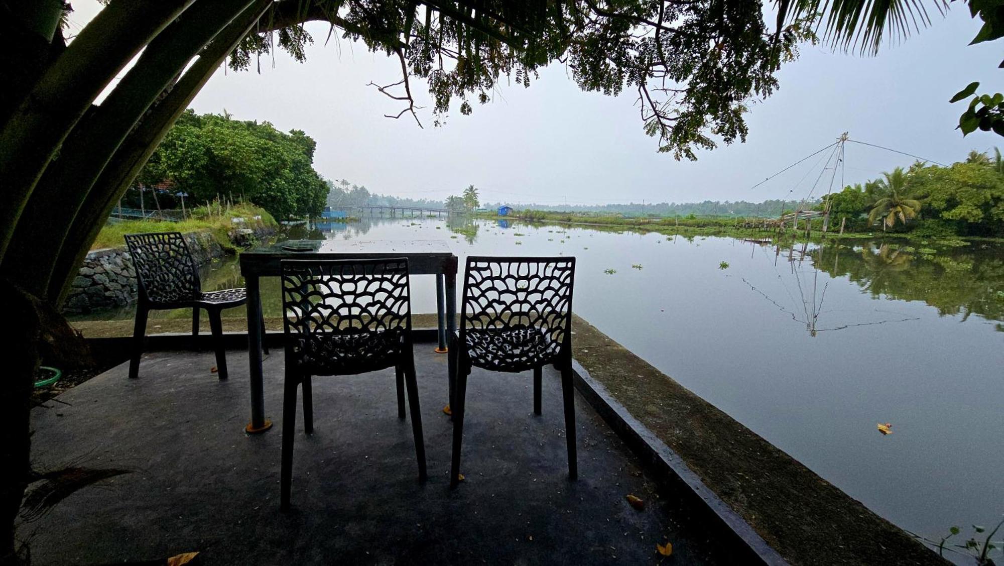 Pradeep'S Backwater Villa Kochi Exteriér fotografie